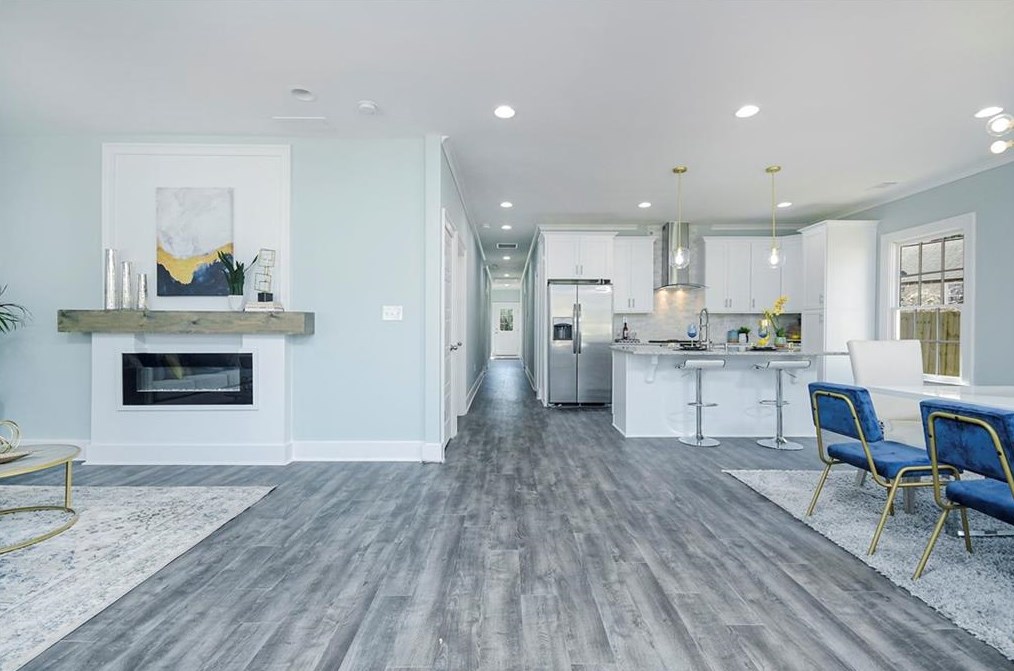 2541 Eastwood Dr, Decatur GA 30032-3223 exterior