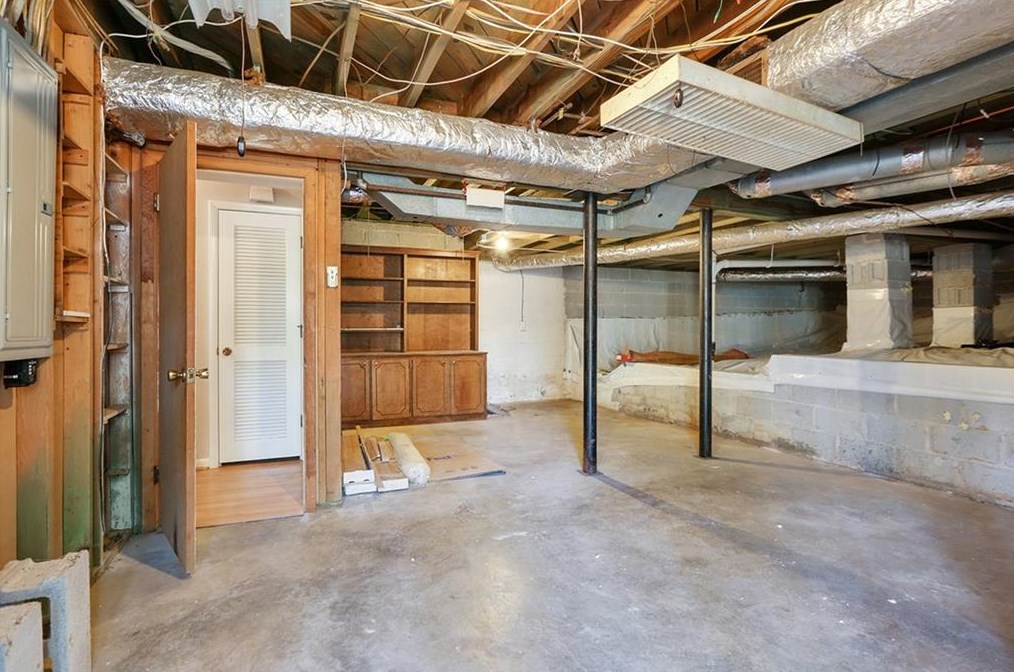 3168 Smoketree Rd, Atlanta GA 30345-1508 exterior