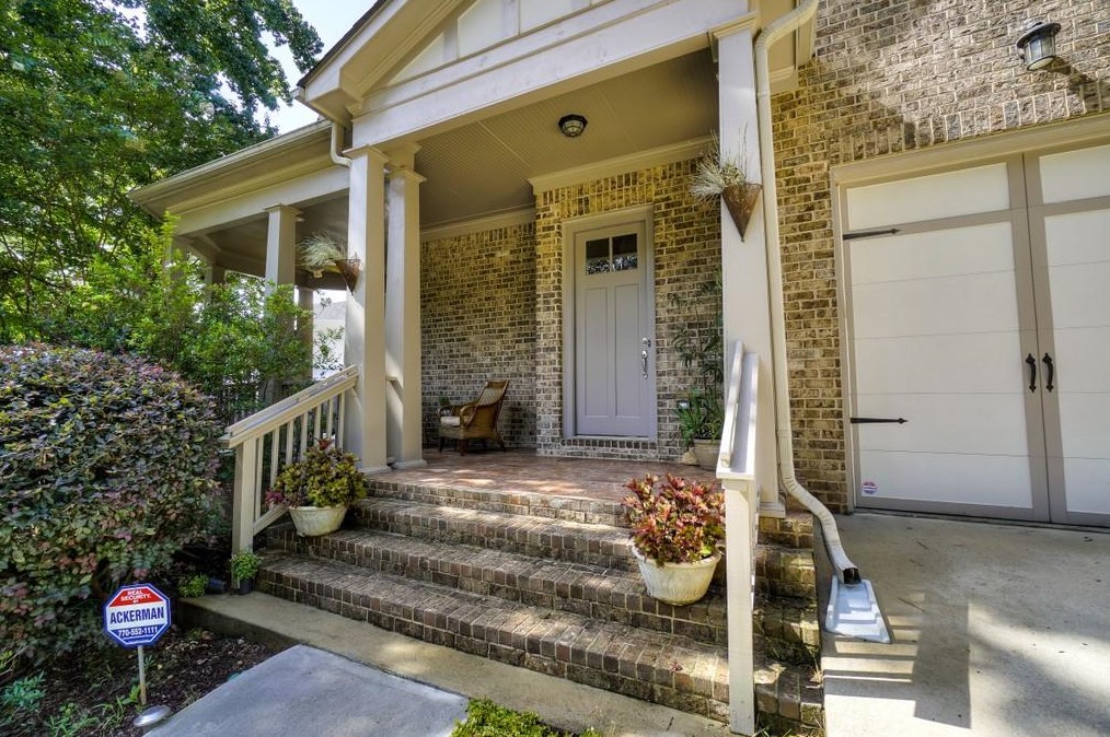 326 Winnona Dr, Decatur, GA 30030-3856