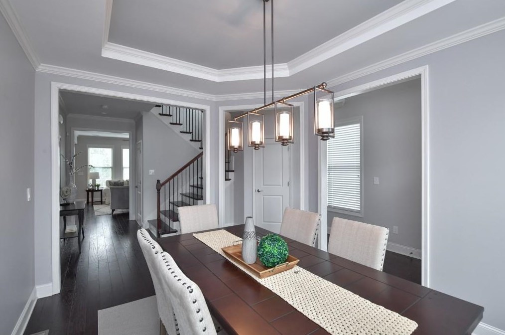 736 Park Manor Dr, Smyrna, GA 30082-2819