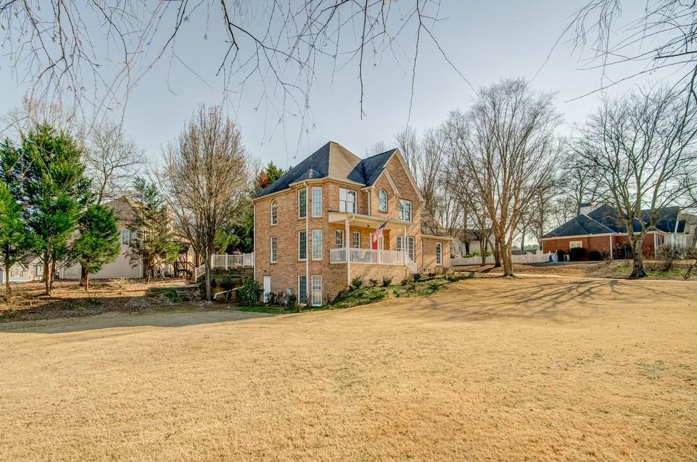 11 Shagbark Dr, Euharlee, GA 30120-8608
