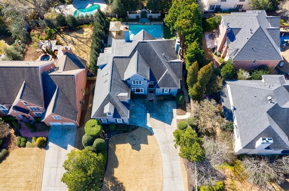 215 Windsor Gate Cv, Atlanta GA  30342-2864 exterior