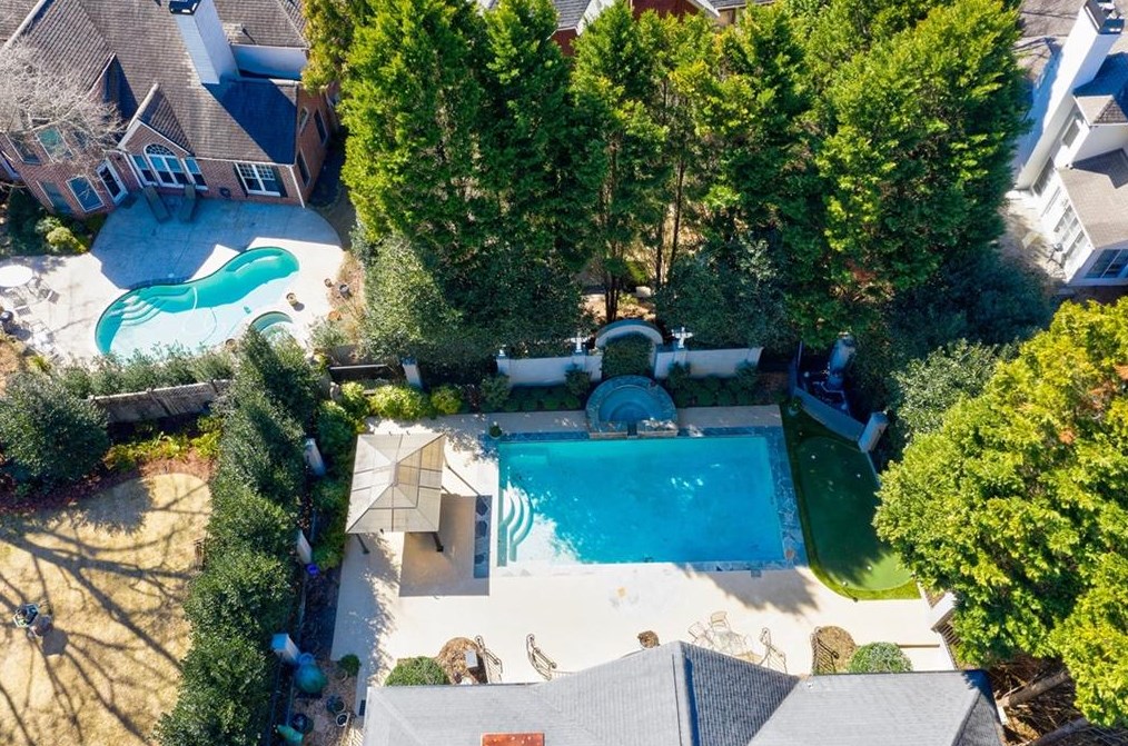 215 Windsor Gate Cv, Atlanta GA  30342-2864 exterior
