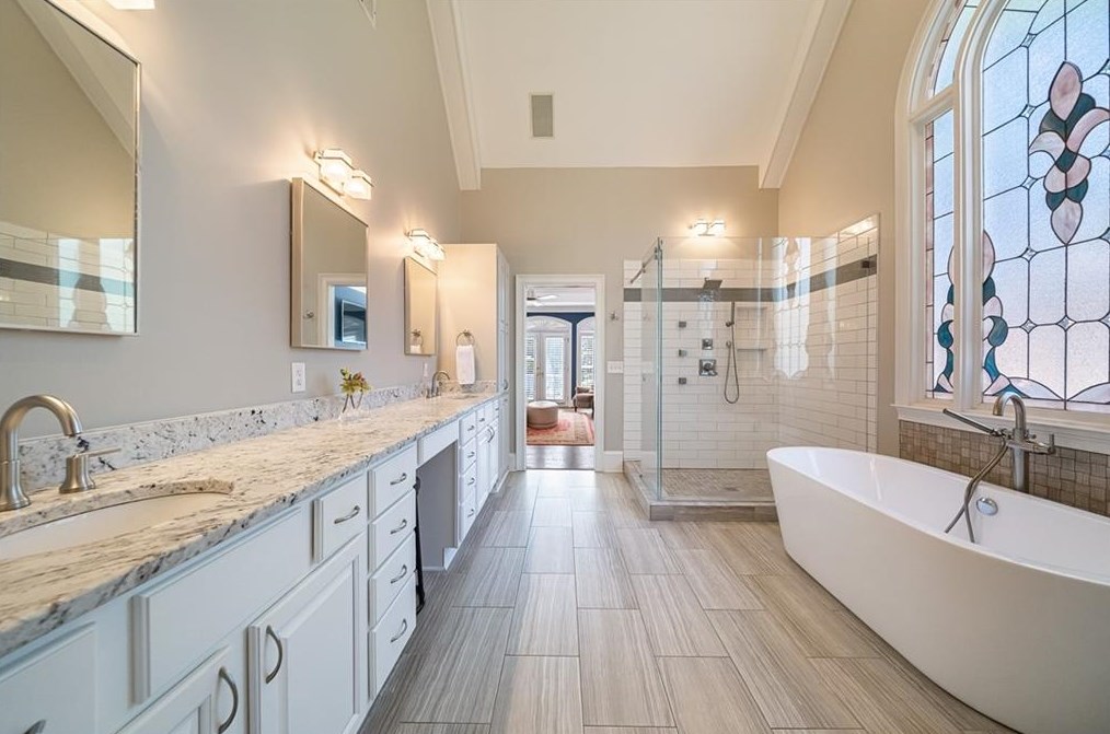 215 Windsor Gate Cv, Atlanta GA  30342-2864 exterior