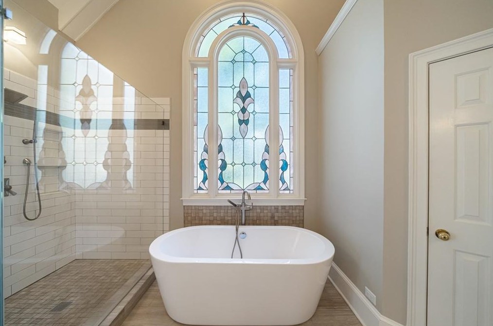 215 Windsor Gate Cv, Atlanta GA  30342-2864 exterior