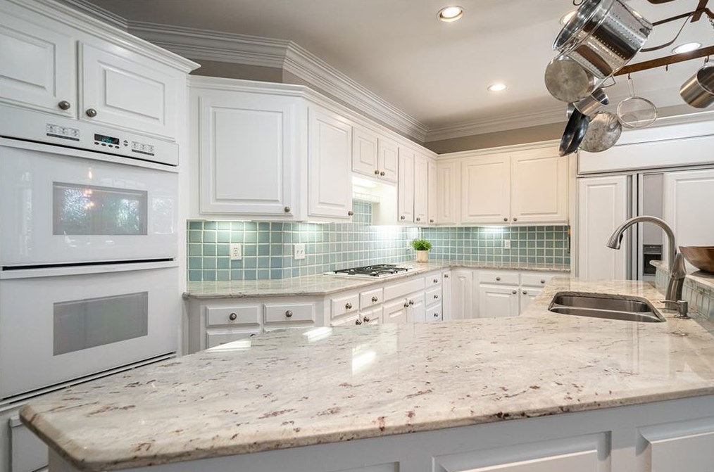 215 Windsor Gate Cv, Atlanta GA  30342-2864 exterior