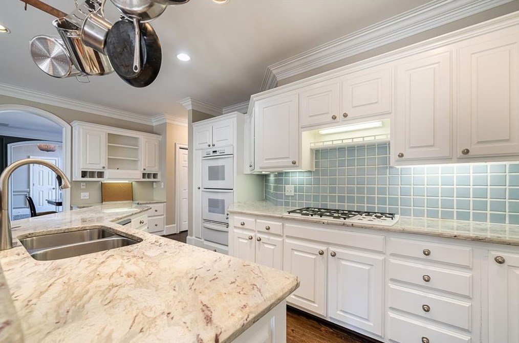 215 Windsor Gate Cv, Atlanta GA  30342-2864 exterior