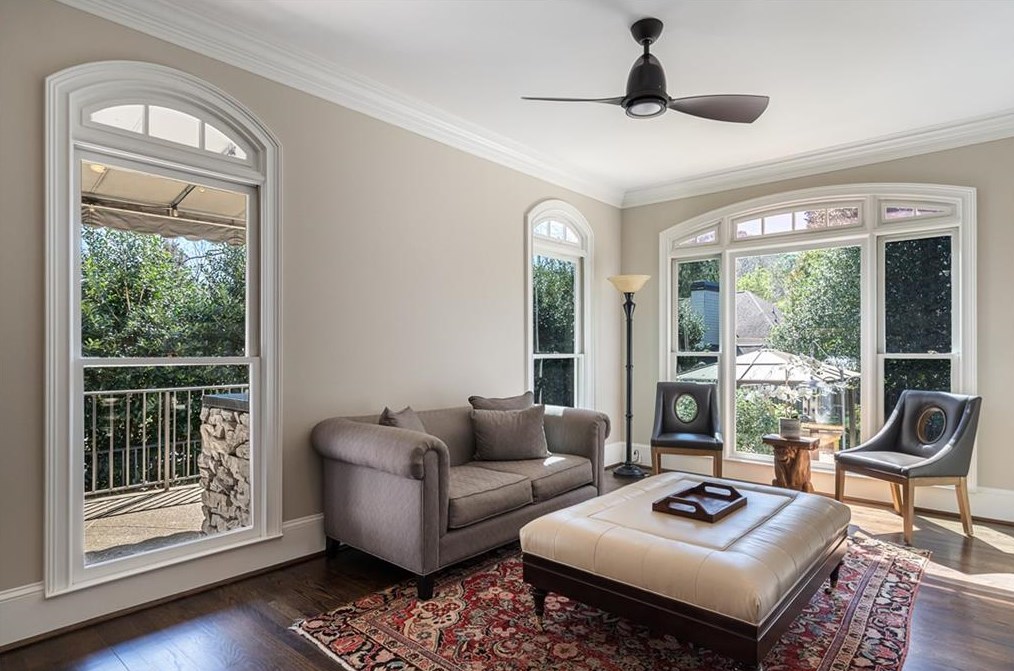 215 Windsor Gate Cv, Atlanta GA  30342-2864 exterior