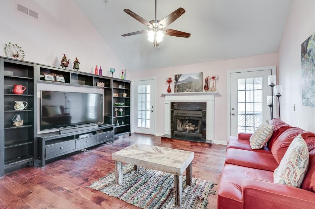 1413 Oakridge, Decatur GA 30033-2131 exterior