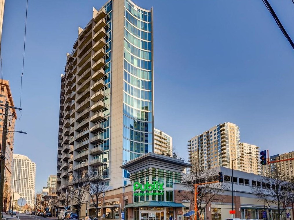 44 Peachtree Pl, Atlanta GA  30309-3907 exterior