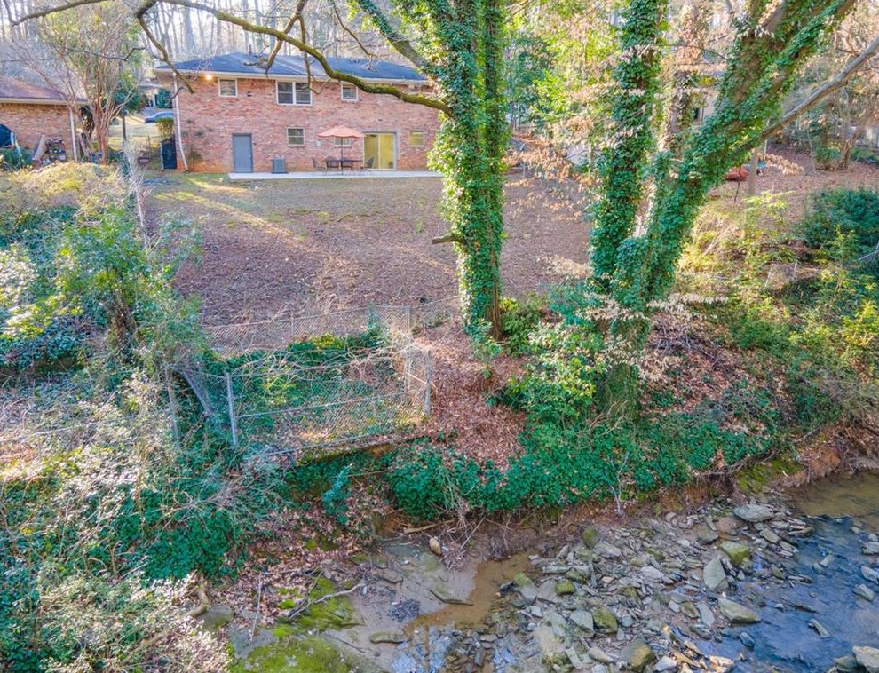 2393 Woodacres Rd, Atlanta GA  30345-1641 exterior