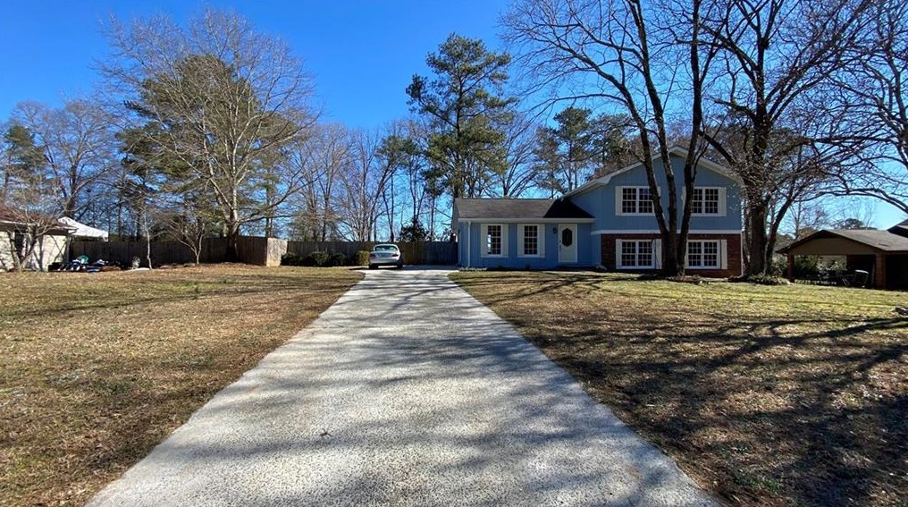 2654 Brocklin Dr, Grayson, GA 30017-1420