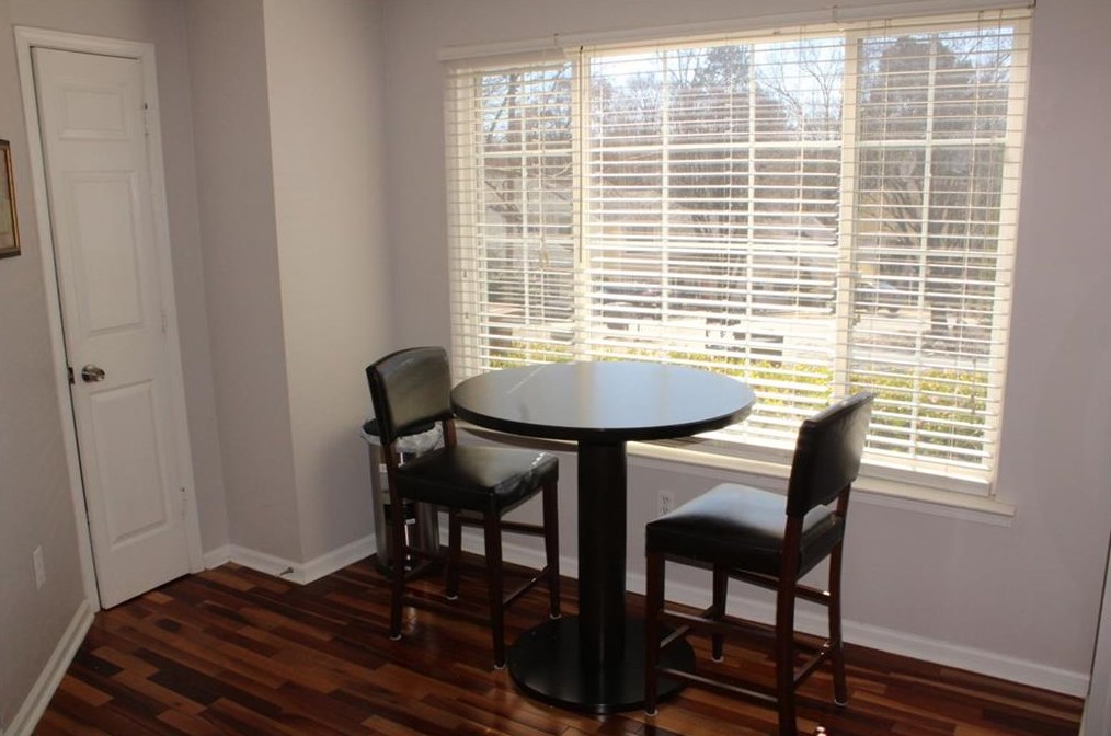 4258 Cabretta Dr, Smyrna GA exterior