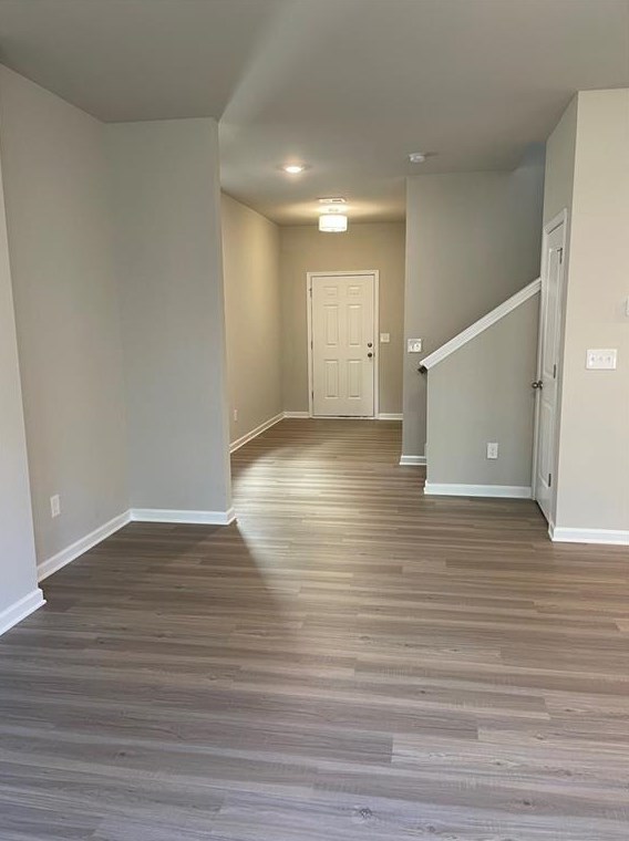 141 Millers Ln, Calhoun, GA 30701-5729
