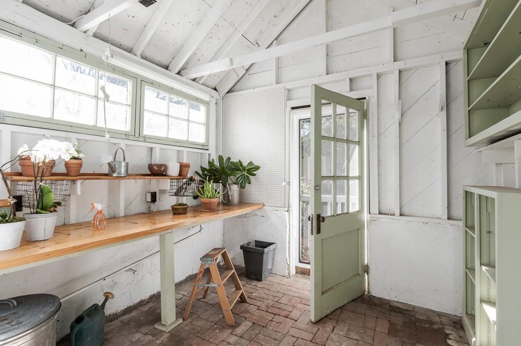 227 Woodlawn Ave, Decatur GA 30030-2312 exterior