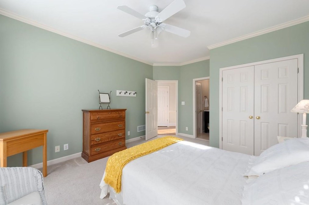 885 Highland Bnd Cv, Alpharetta GA 30022-4794 exterior