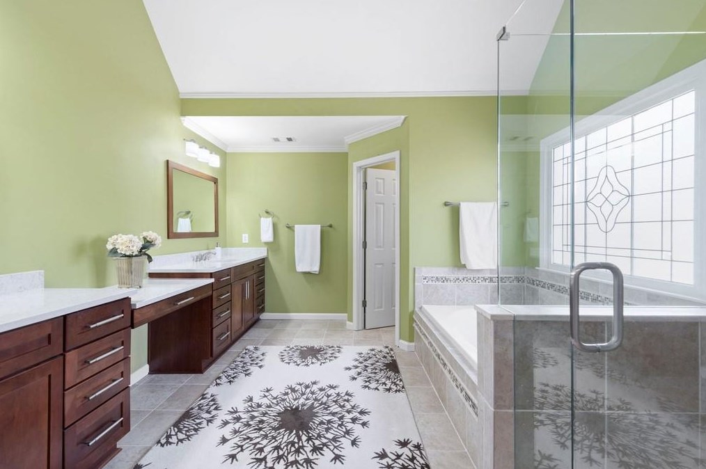 885 Highland Bnd Cv, Alpharetta GA 30022-4794 exterior