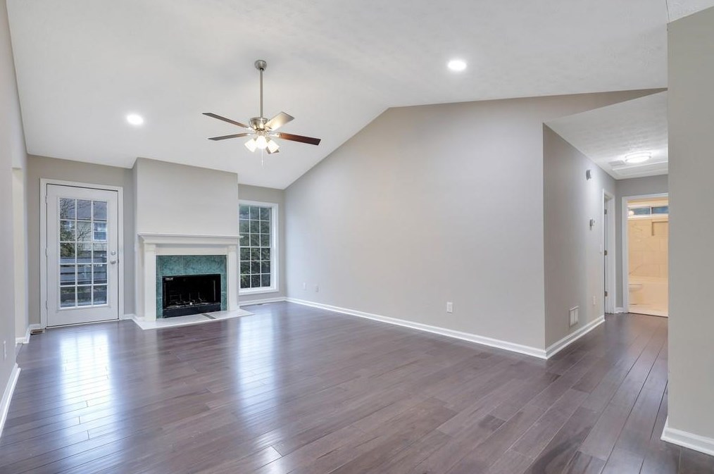 221 Oak Vista Ct, Lawrenceville GA  30044-6721 exterior