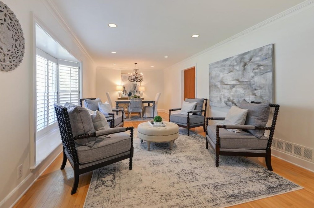 1897 Wildwood Pl, Atlanta GA  30324-4958 exterior