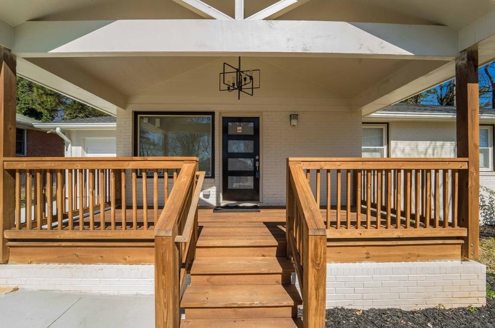 2182 Miriam Ln, Decatur, GA 30032-5565