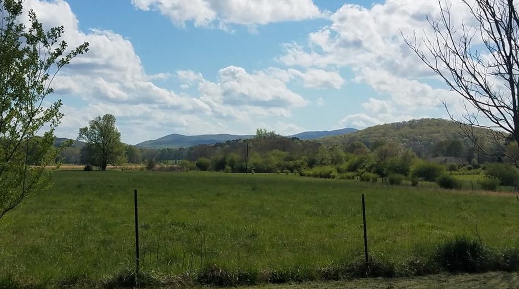 527 Gadsden Rd Sw, Cave Spring, GA 30124