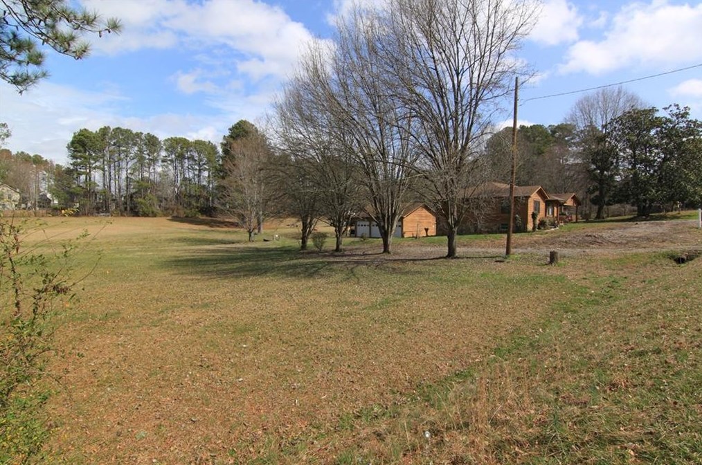 3056 Hickory Grove Rd, Acworth, GA 30101-3710