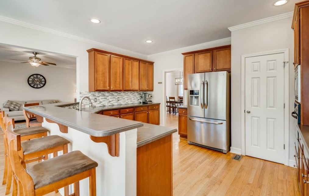 7330 Village Creek Trce, Atlanta GA 30328-6765 exterior