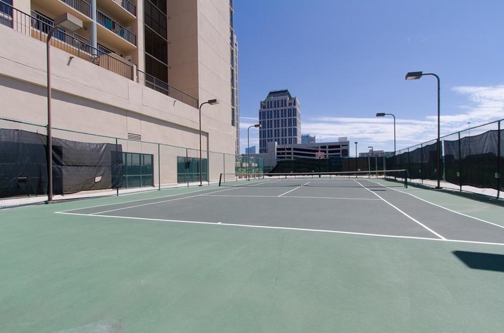1280 Peachtree St, Atlanta GA  30309-3549 exterior