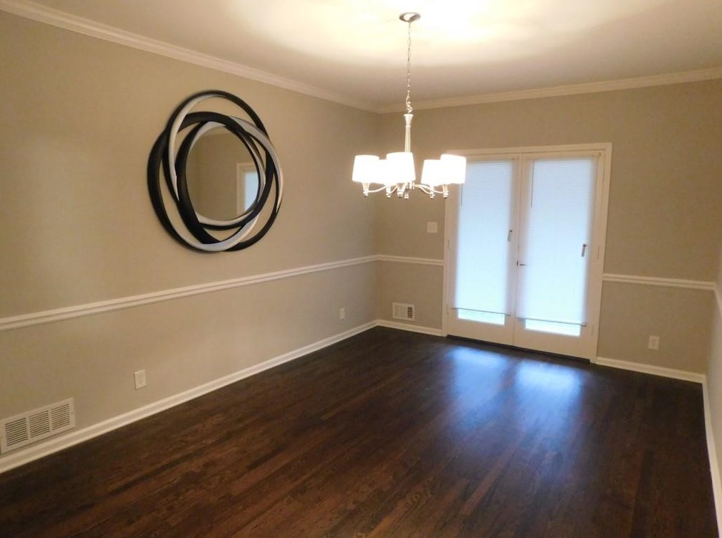 7127 Riverside Dr, Atlanta GA  30328-1126 exterior