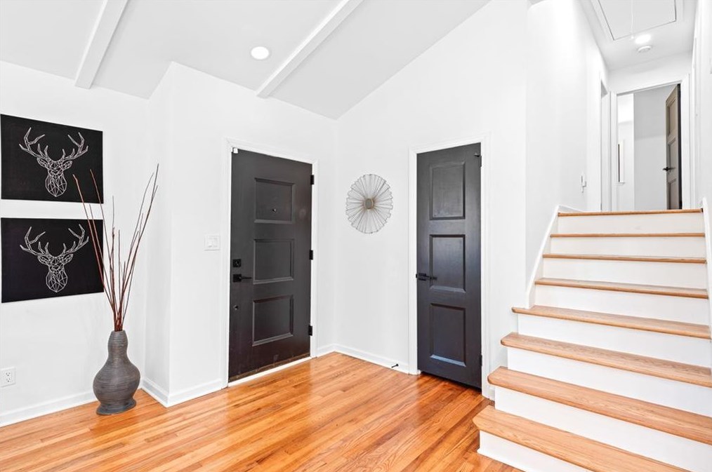3003 Miriam Ct, Decatur, GA 30032-5704
