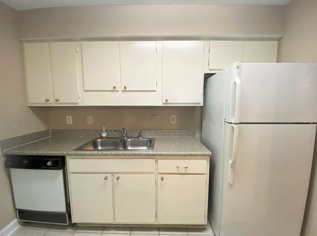 1110 Wingate Way, Atlanta GA  30350-4946 exterior