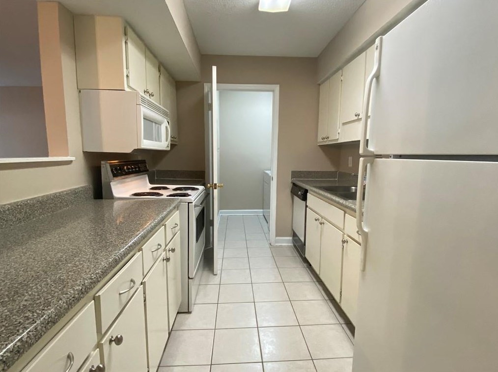 1110 Wingate Way, Atlanta GA  30350-4946 exterior