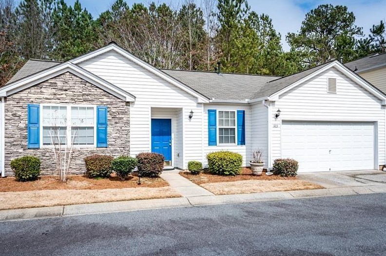 323 Windcroft Ln, Acworth, GA 30101-3766