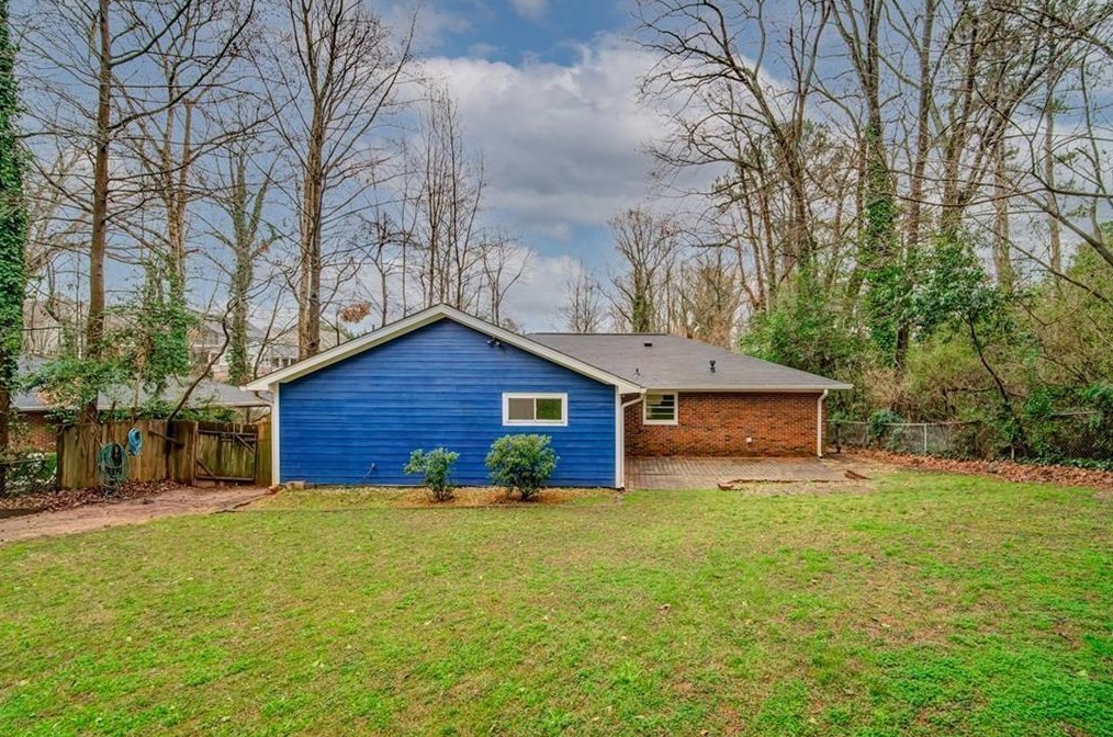 907 Turner Dr, Smyrna GA 30080-1533 exterior