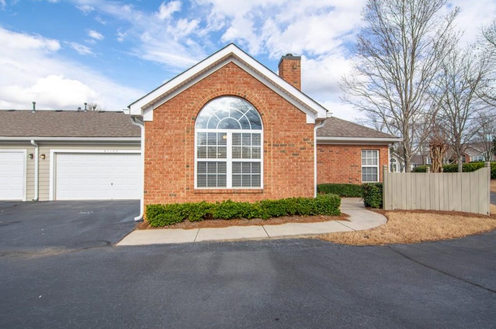 21105 Harvest Ridge Ln, Alpharetta, GA 30022-8651