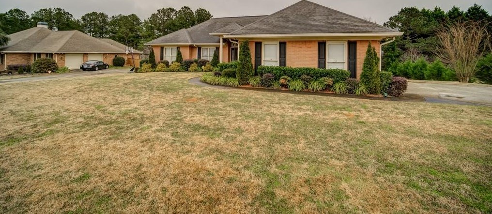 7990 Lake Ridge Dr, Jonesboro, GA 30236-4146