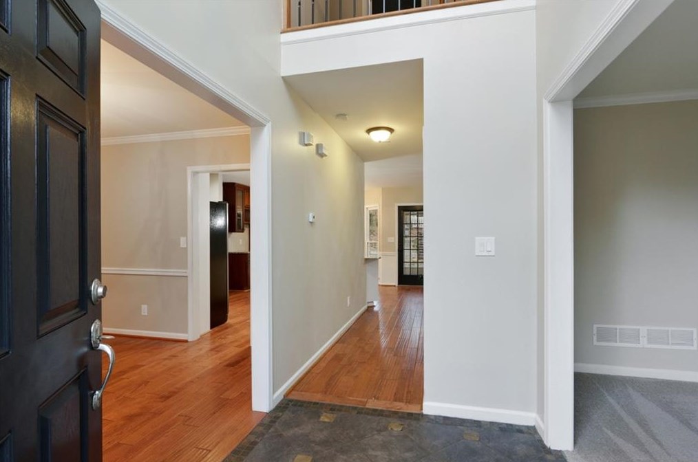 4420 Blowing Wind Dr, Acworth, GA 30101-8314