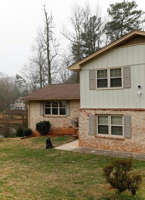 539 Fond Du Lac Dr, Stone Mountain, GA 30088-1119