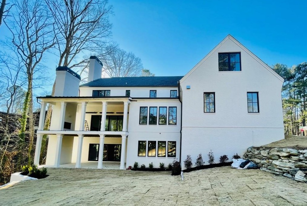 5365 Mount Vernon Pkwy, Atlanta GA  30327-4735 exterior