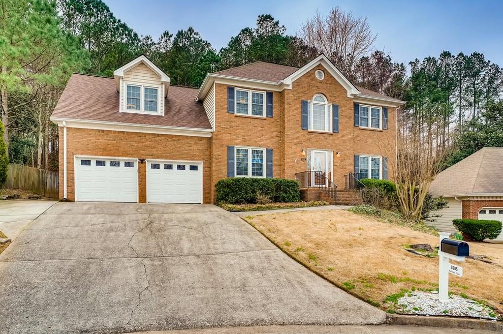 8995 Stonelake Ct, Roswell, GA 30076-3464