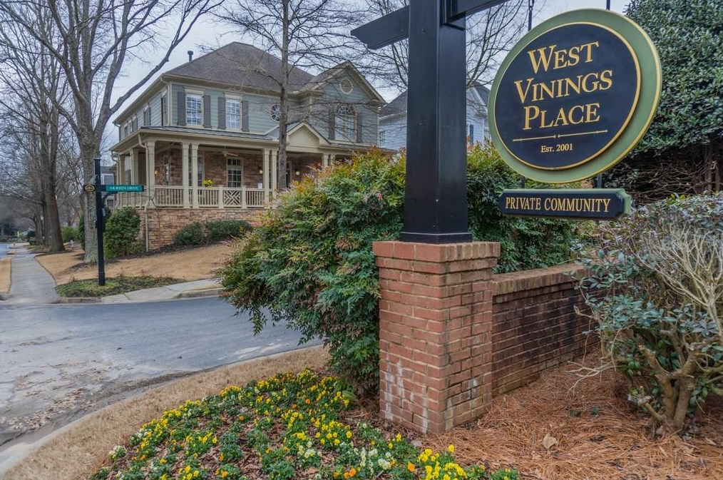 2106 Murren Dr, Smyrna, GA 30080-6520