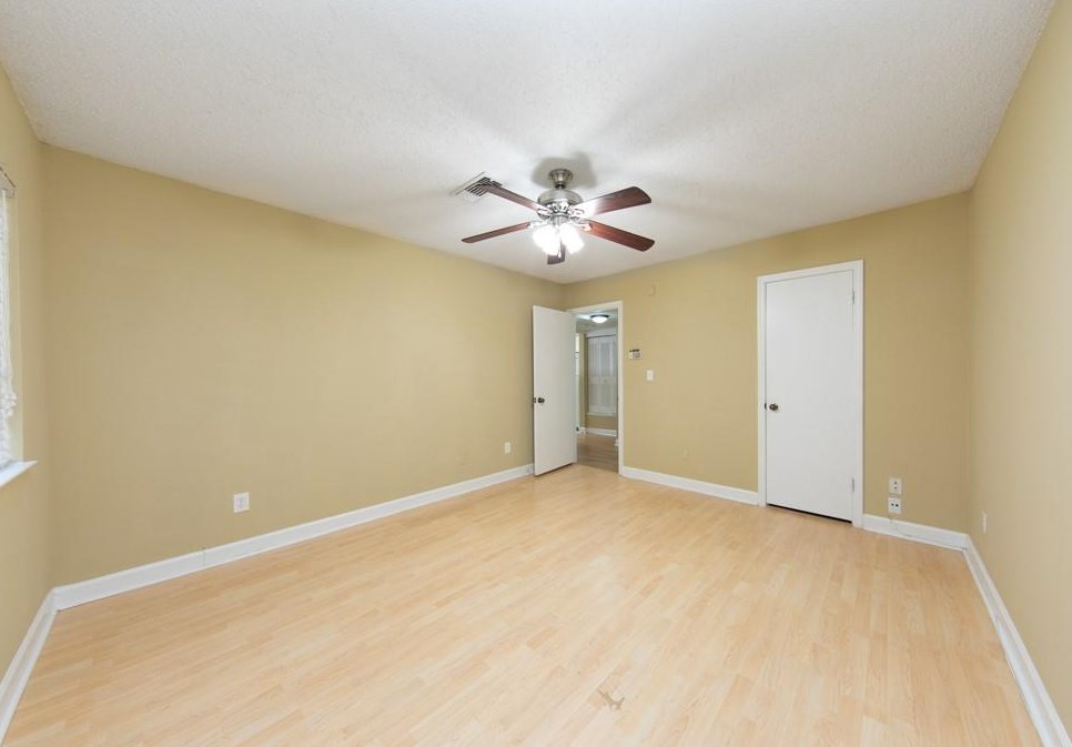 1211 Wingate Way, Atlanta GA  30350-4947 exterior