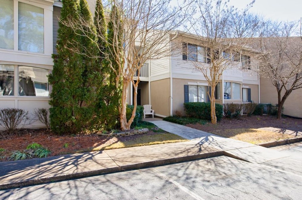 1211 Wingate Way, Atlanta GA  30350-4947 exterior