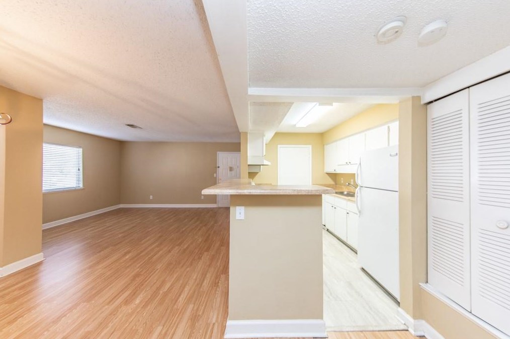 1211 Wingate Way, Atlanta GA  30350-4947 exterior
