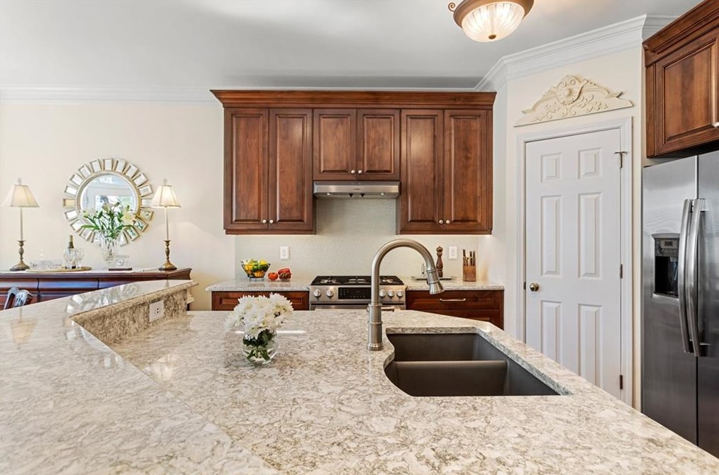 2246 Wayside Dr, Atlanta GA  30319-4011 exterior