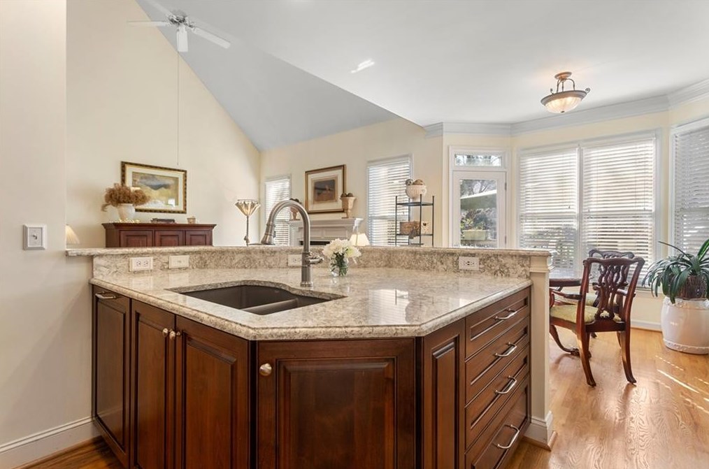 2246 Wayside Dr, Atlanta GA  30319-4011 exterior