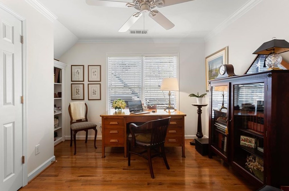 2246 Wayside Dr, Atlanta GA  30319-4011 exterior