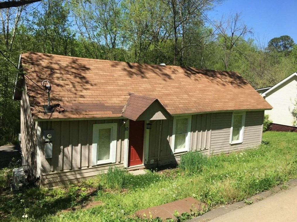 10 Circle Dr, Lindale, GA 30147-1104