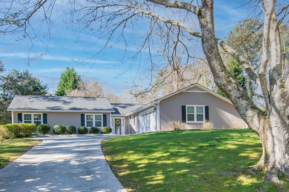 4128 Willstone Ct, Norcross, GA 30092-2129