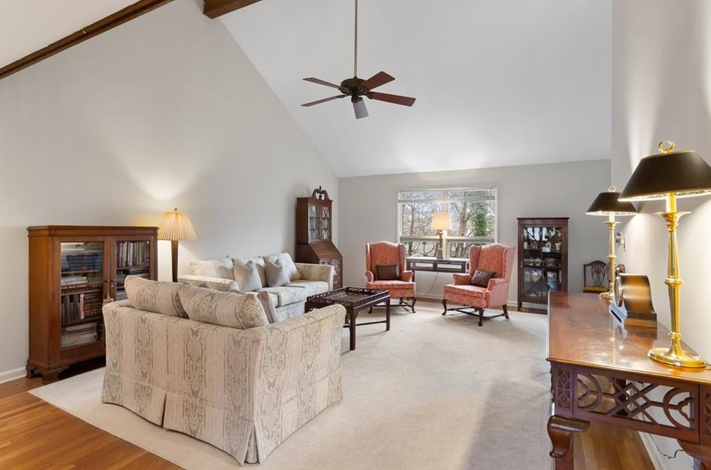 5239 Vernon Lake Dr, Atlanta, GA 30338-3517